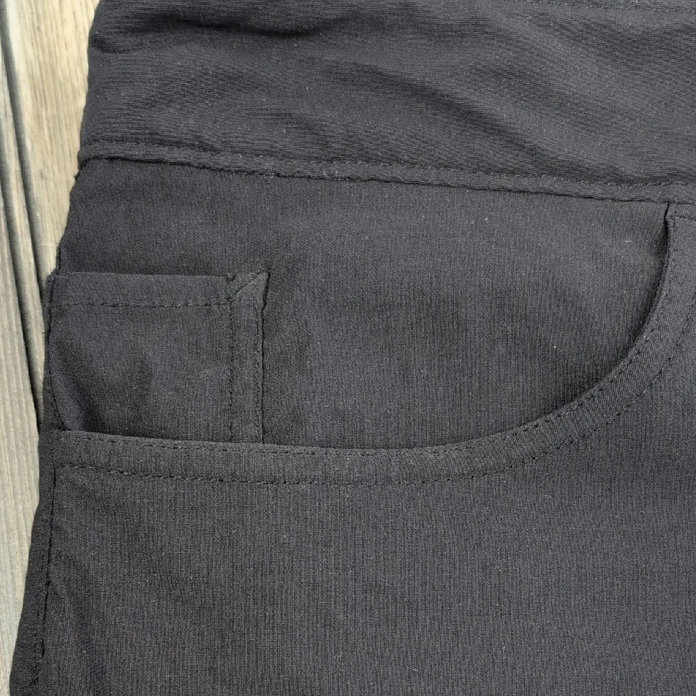 The North Face Men's Black Hiking Travel Pants Size 38 Short​